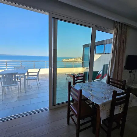 Ledion Apartament *