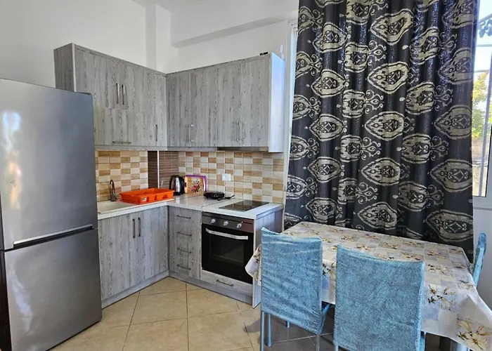 Ledion Apartament *