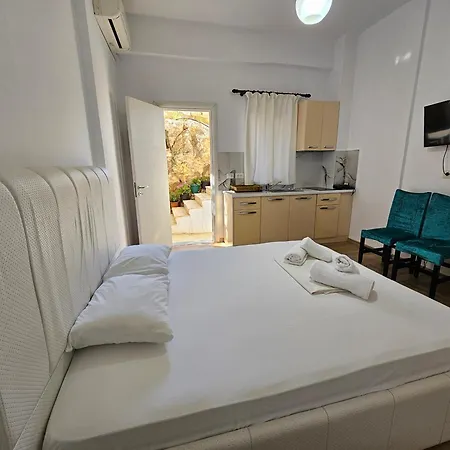 Ledion Appartement Saranda