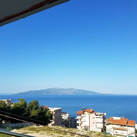 Apartment Ledion *
